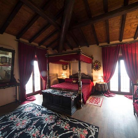 Hotel Castello Di Vigoleno Экстерьер фото