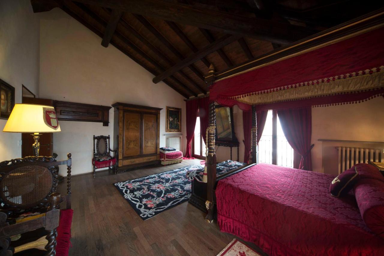 Hotel Castello Di Vigoleno Экстерьер фото