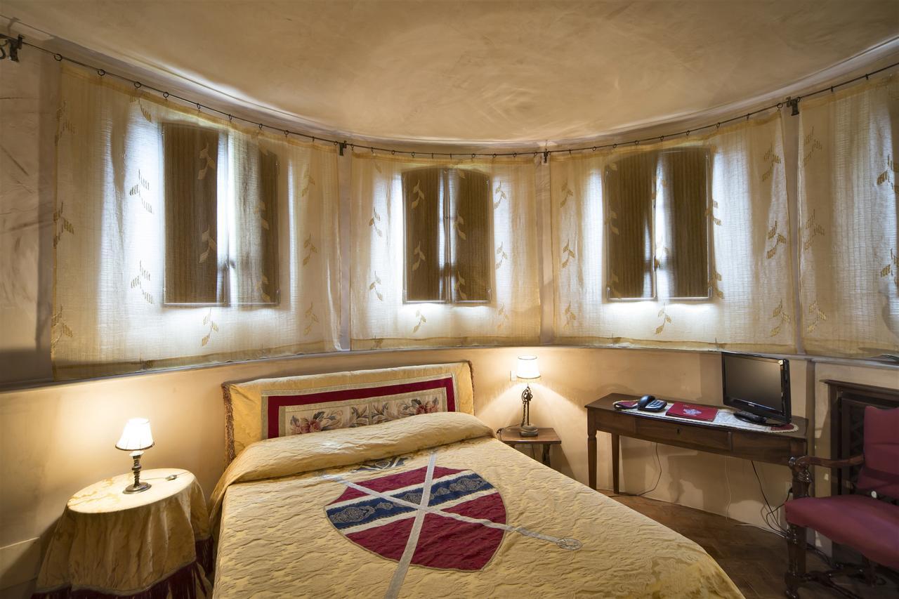 Hotel Castello Di Vigoleno Экстерьер фото